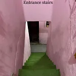 Easystays